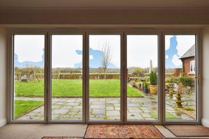 Photo 19- click for photo gallery